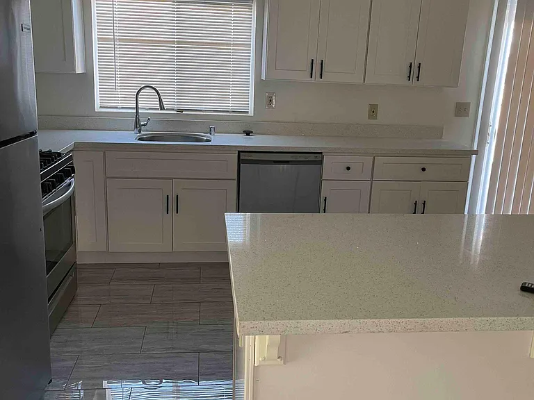 129 Pioneer Ave — Photo 9