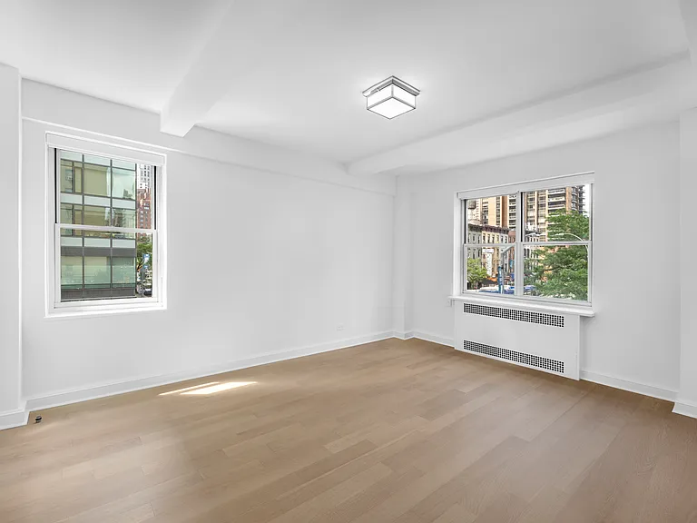 300 E 57th St #5D — Photo 9