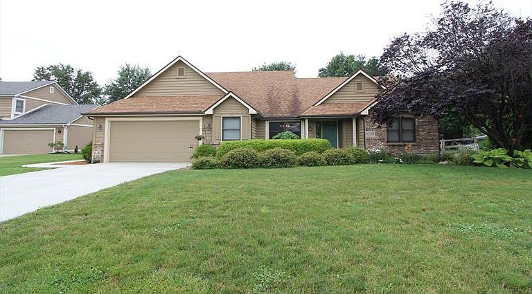1st image of 699 Walden Way
