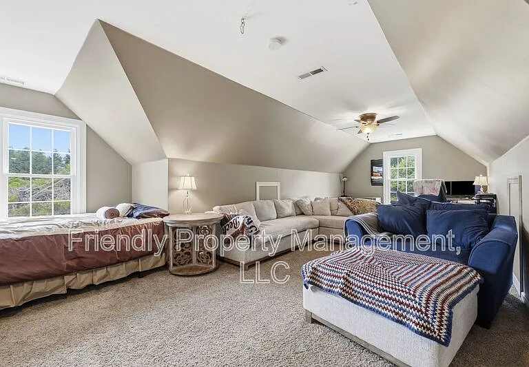 2714 Colton Dr — Photo 23