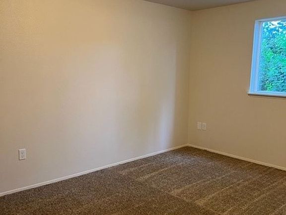 3rd image of 3406 30th Ave NE APT 100