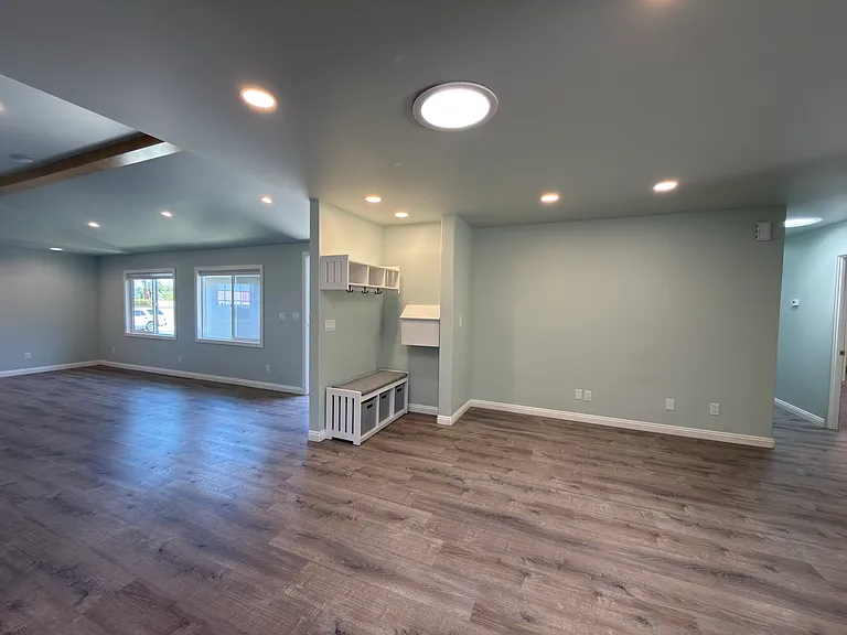 1528 Sheffield Dr — Photo 12