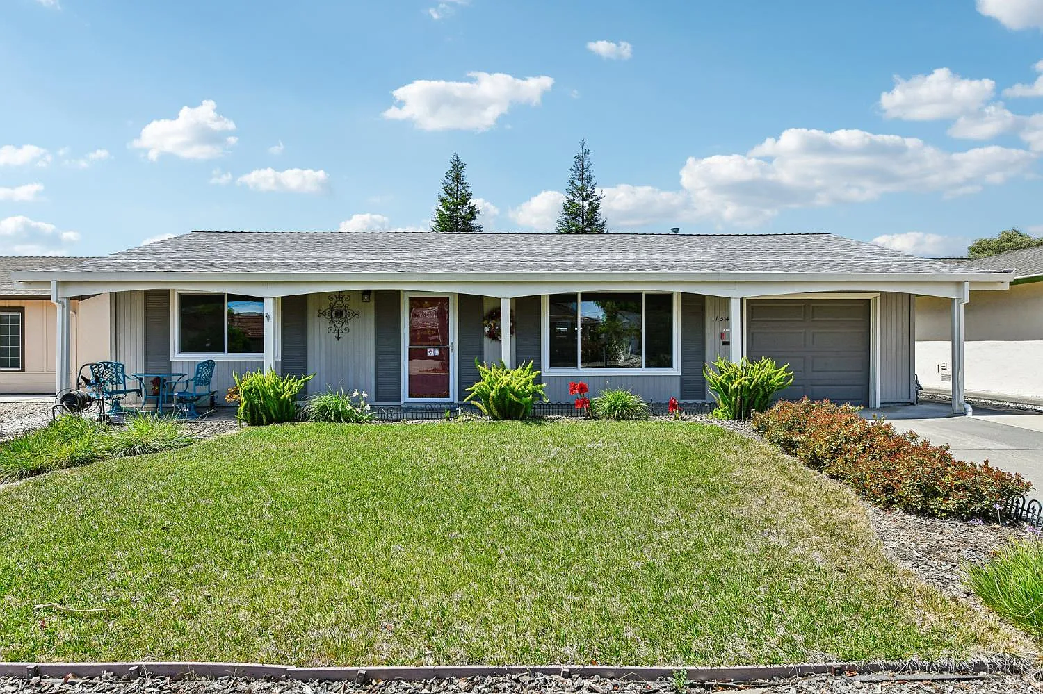 134 Lassen Circle photo 1