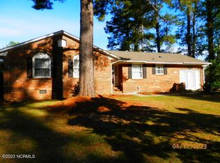 36 Dogwood Rd, Whiteville, NC 28472
