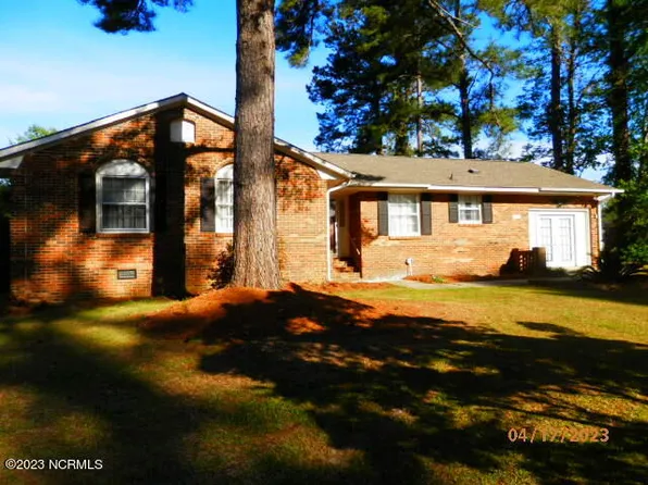 36 Dogwood Road, Whiteville, NC 28472