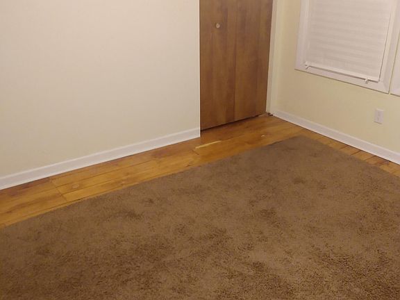 5th image of 806 Miller Ave APT 2