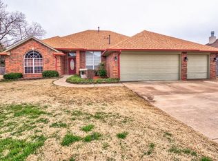 12220 SW 7th Cir, Yukon, OK 73099