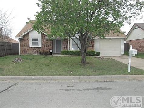 2nd image of 2624 Bamberry Dr