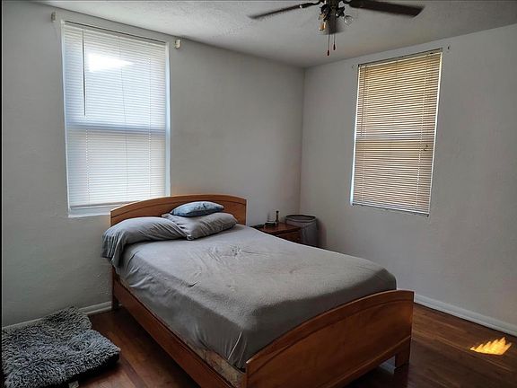 5th image of 1009 Norway Ave
