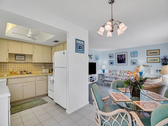 4th image of 2800 Indian River Blvd APT E10