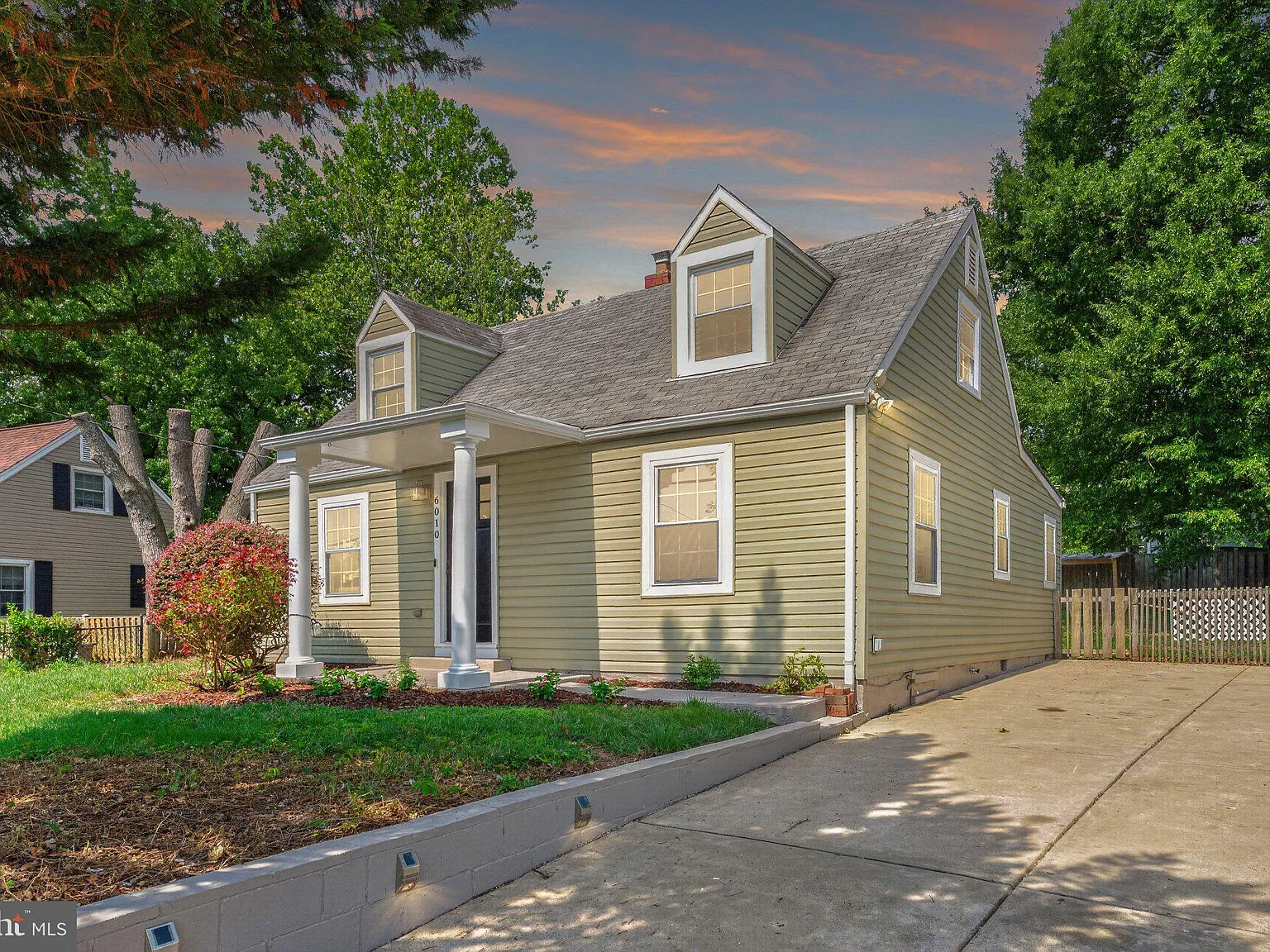 3 bed, 1.0 bath, 1536 sqft, $3,250 — Photo 1