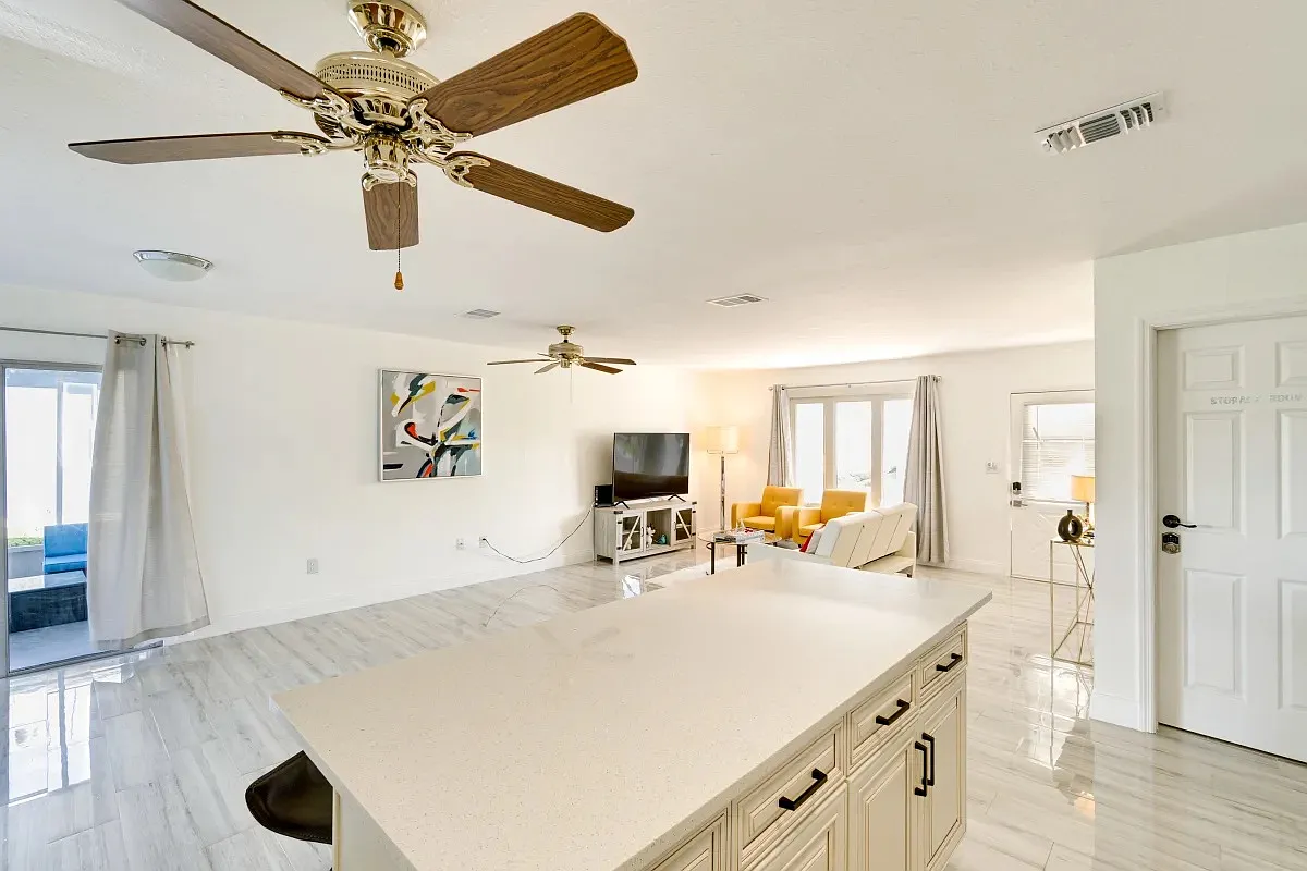 5201 Forbes Terrace - 1 — Photo 3