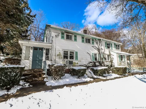 9 Walnut Street, Cos Cob, CT 06807
