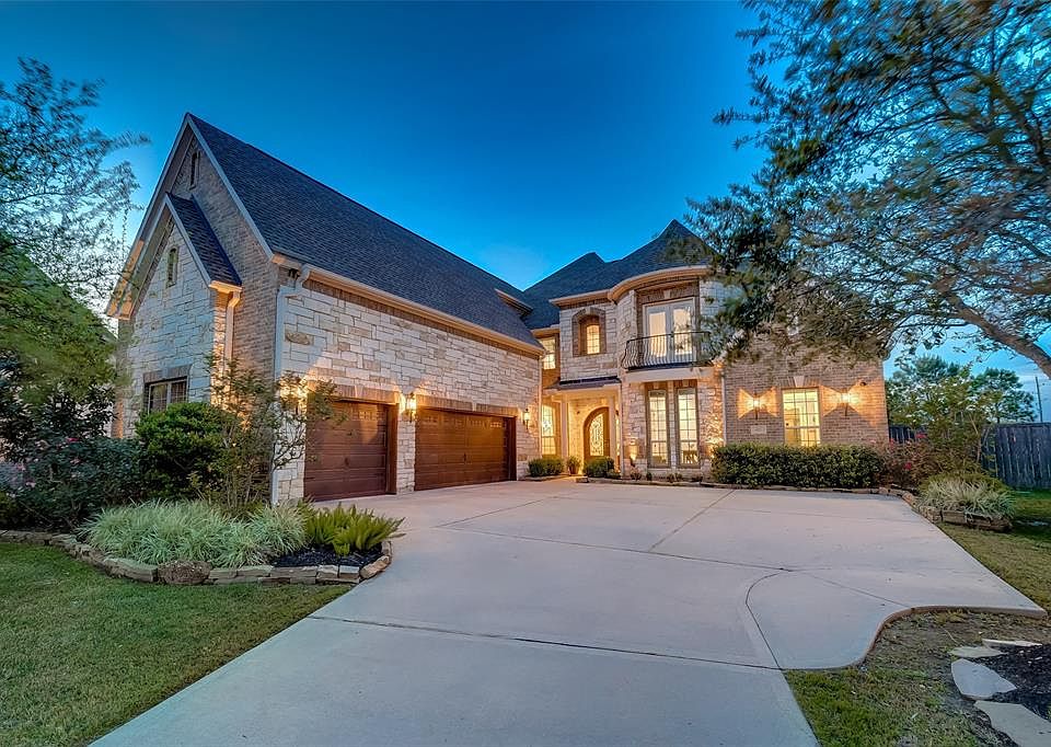 1st image of 10223 Camden Garden Ln