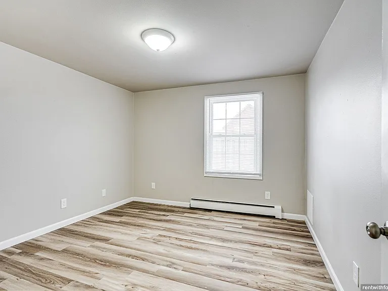 2032 Preble Ave. — Photo 4
