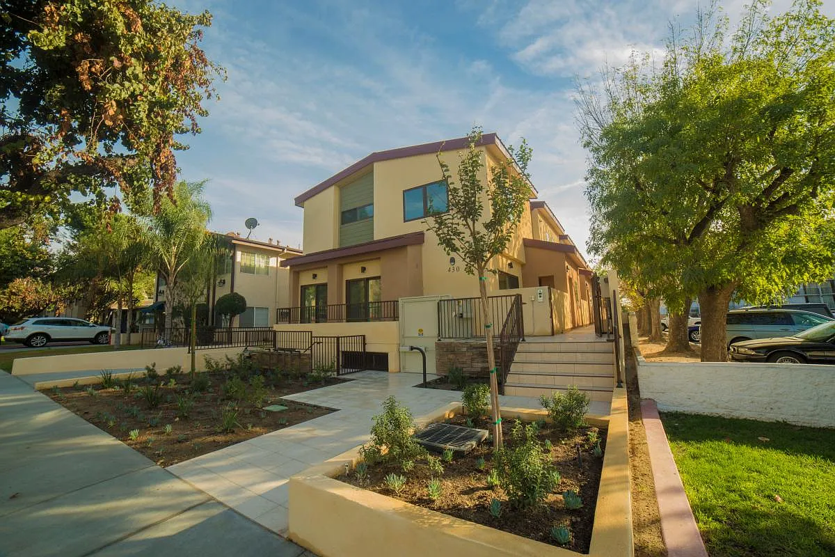430 Pioneer Drive — Photo 1