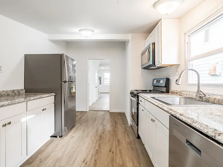 150 Mount Holly Ave — Photo 4