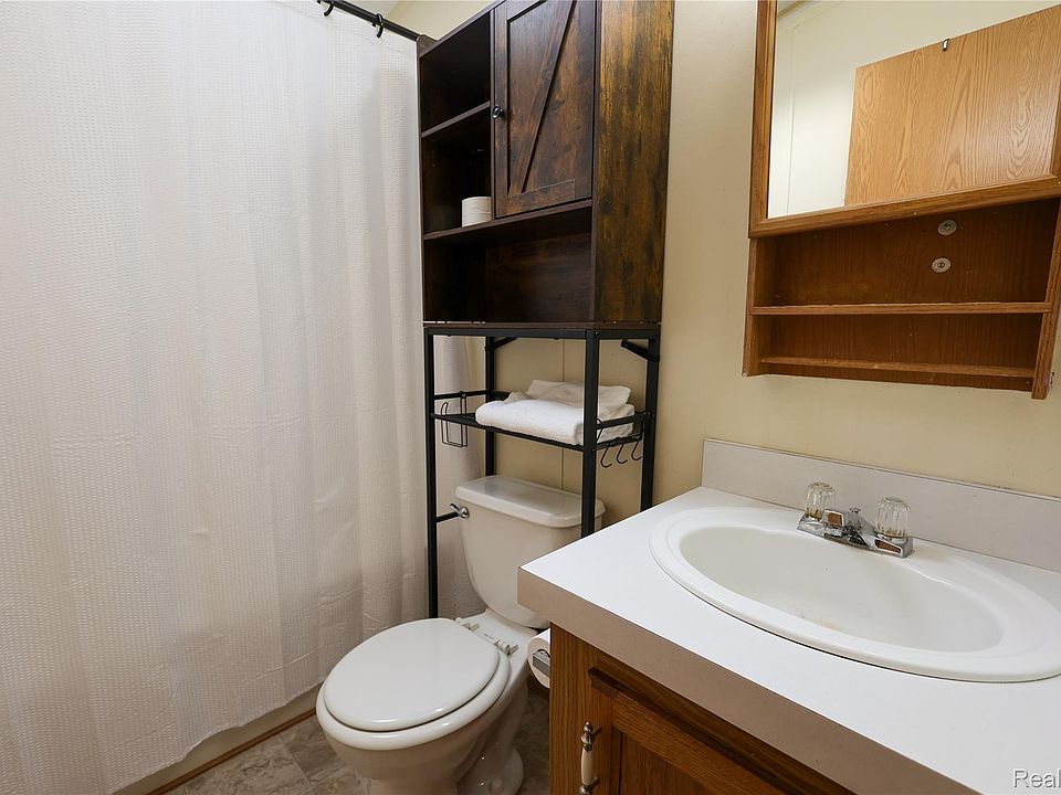 2370 N Dundee Ct, photo 9