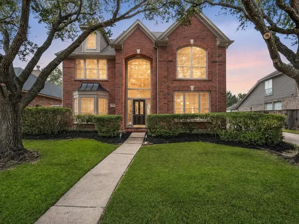 1123 Summer Brk, Sugar Land, TX 77479