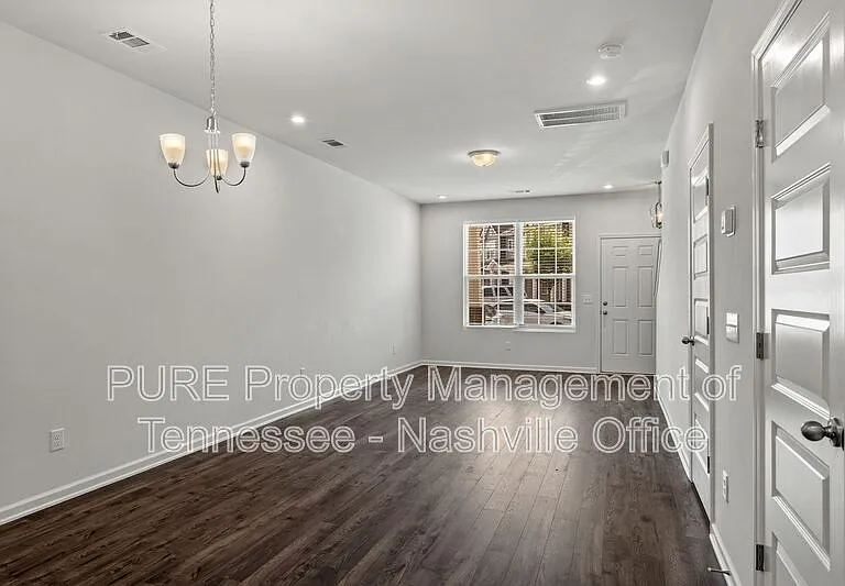 1219 Hope Village Way — Photo 5