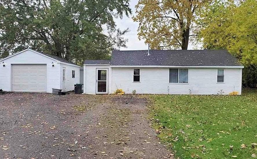 1st image of 2443 Clarice Ave