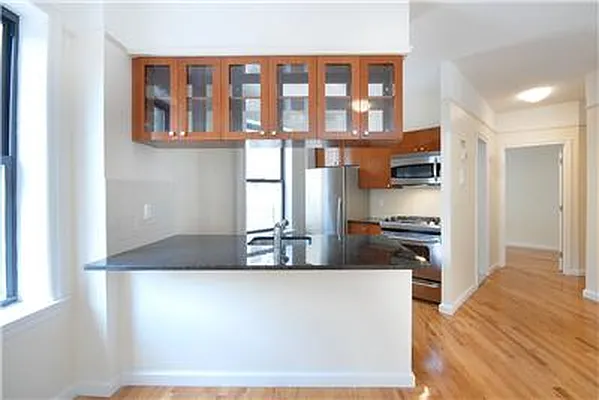 Rented by Warburg | media 12