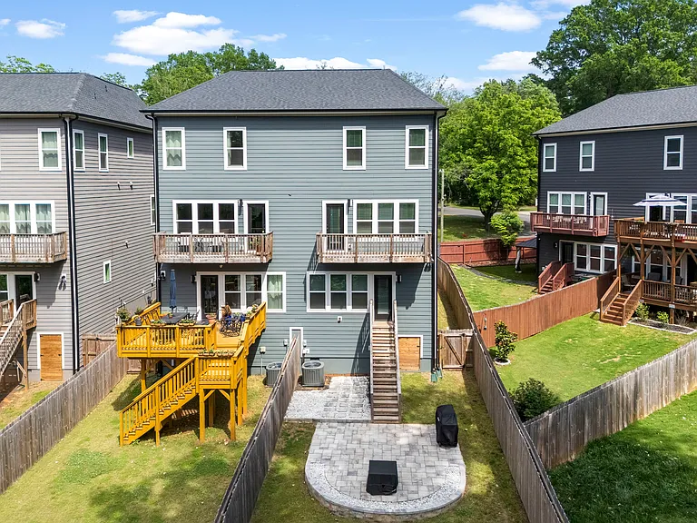 2703 Parkway Ave — Photo 25