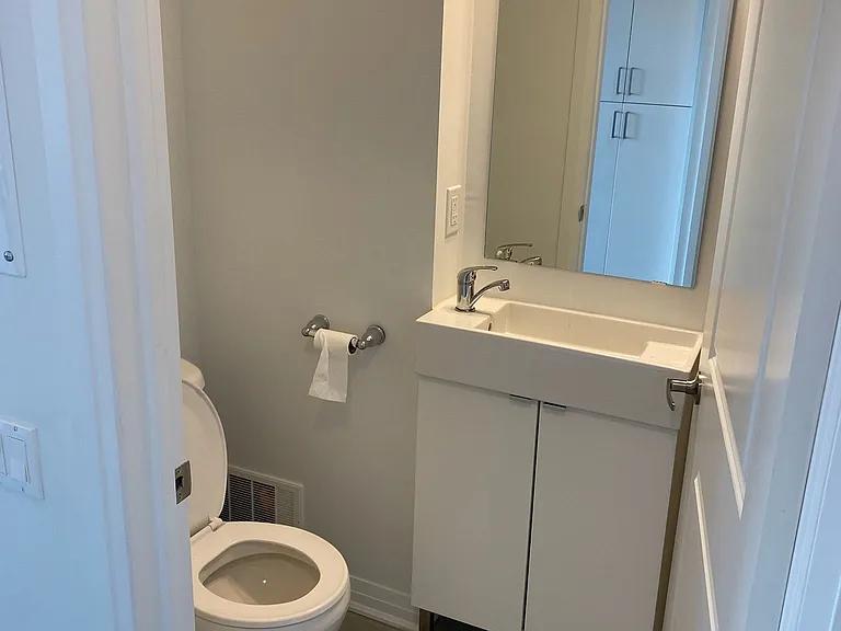 1900 Simcoe St N #416 — Photo 10