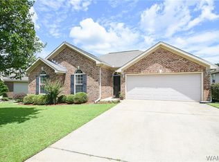 12391 Huntington Village Dr, Northport, AL 35475