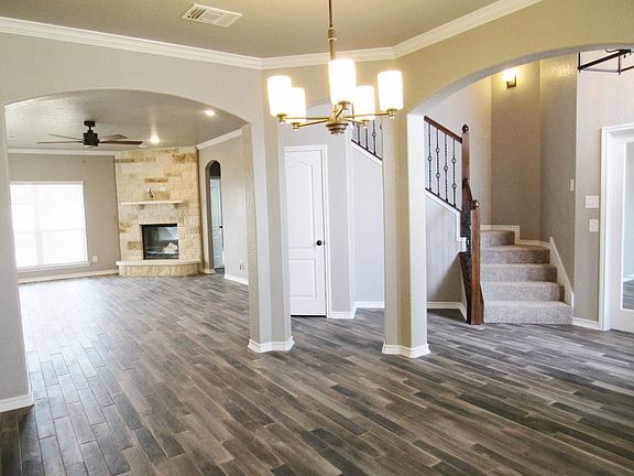 4th image of 5914 Loroea Dr