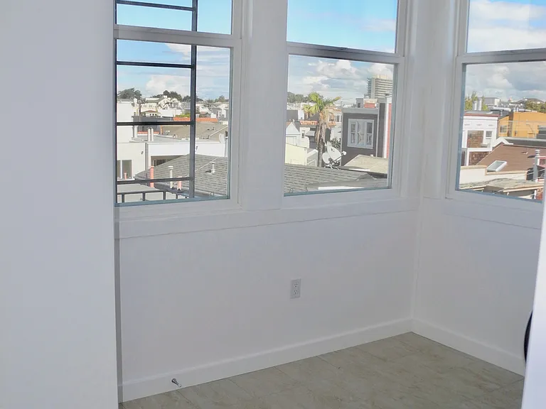Filbert St — Photo 8