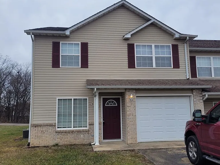 416 Shade Tree Ln — Photo 12