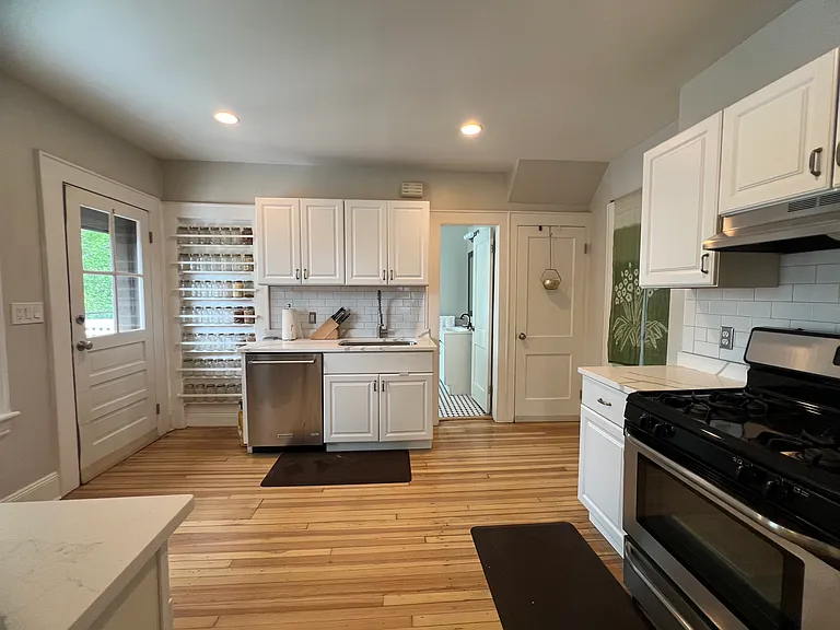 324 Villa Ave — Photo 15