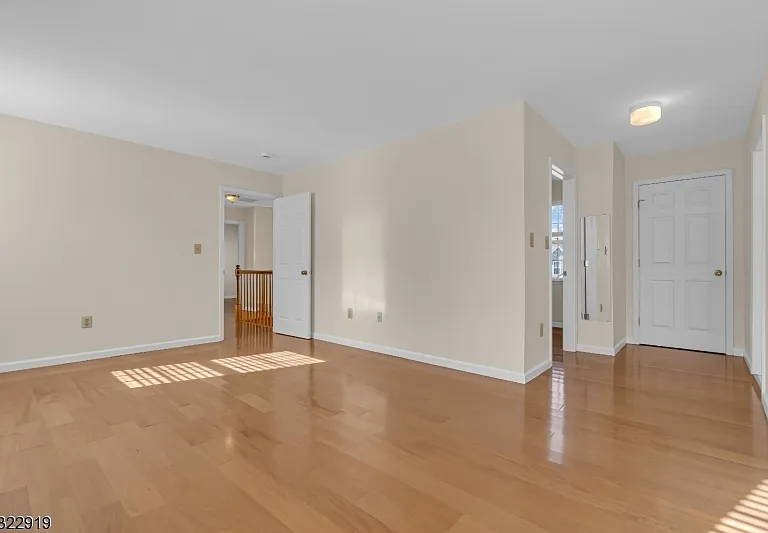 71 Nostrand Rd — Photo 24