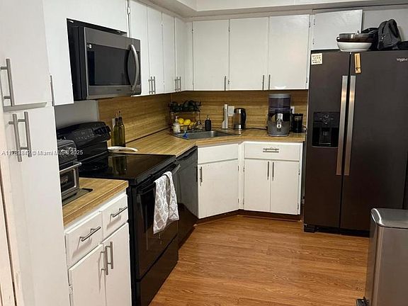 2nd image of 600 Biltmore Way APT 1108