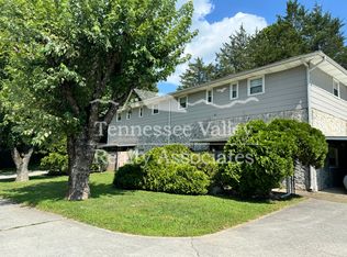 103 Lee Ln APT 1, Clinton, TN 37716