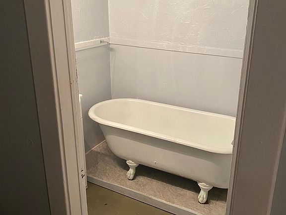 2nd image of 1716 Boylston Ave #204