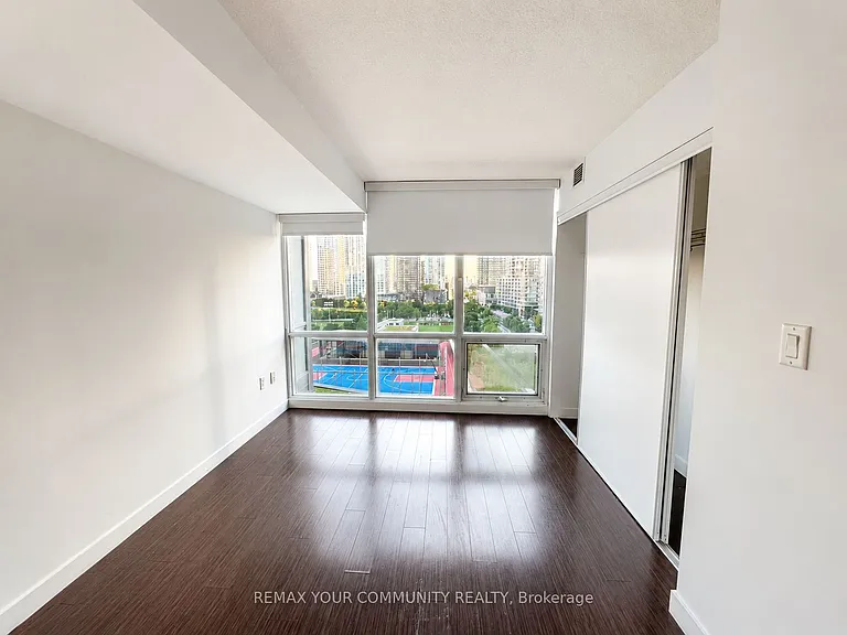 15 Fort York Blvd #1103 — Photo 9
