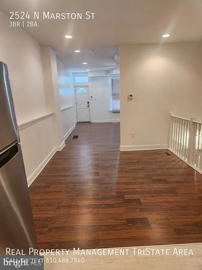 3 beds 1 .5 bath — Photo 4