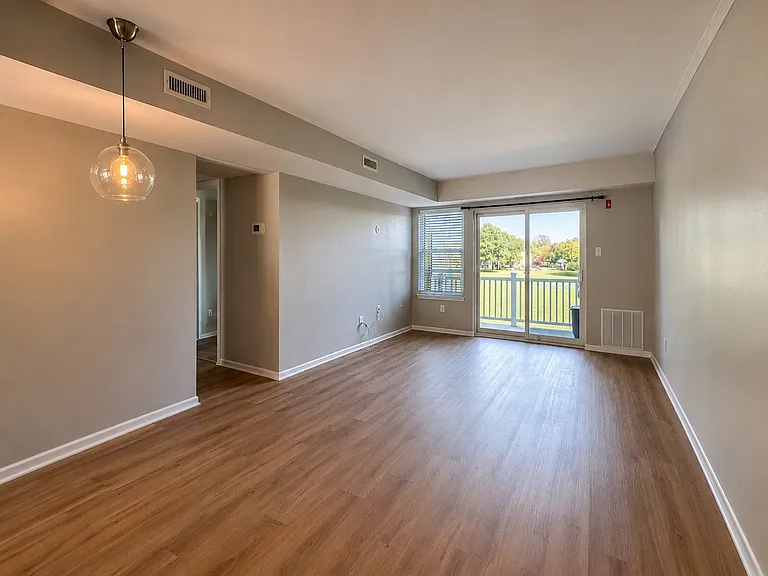 365 Independence Dr — Photo 5