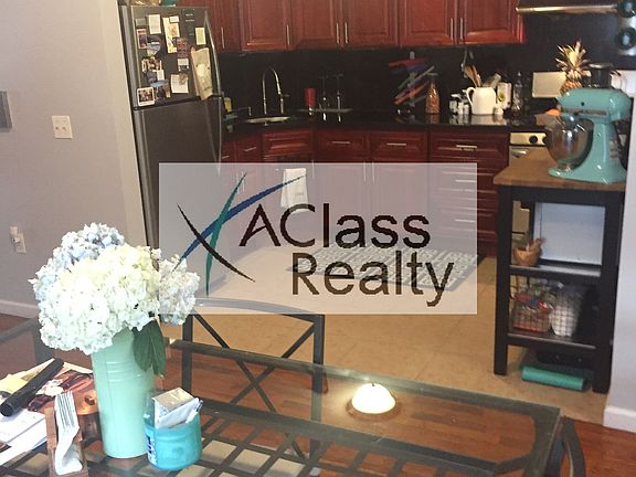 2nd image of 2419 33rd St #1