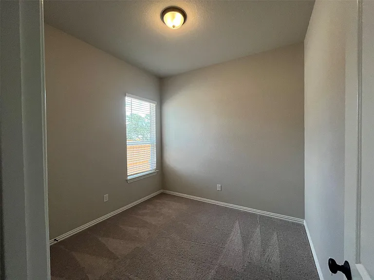 145 Great Sequoia Ln — Photo 14