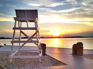 902 S Schulz Rd, Fenwick Island, DE 19944