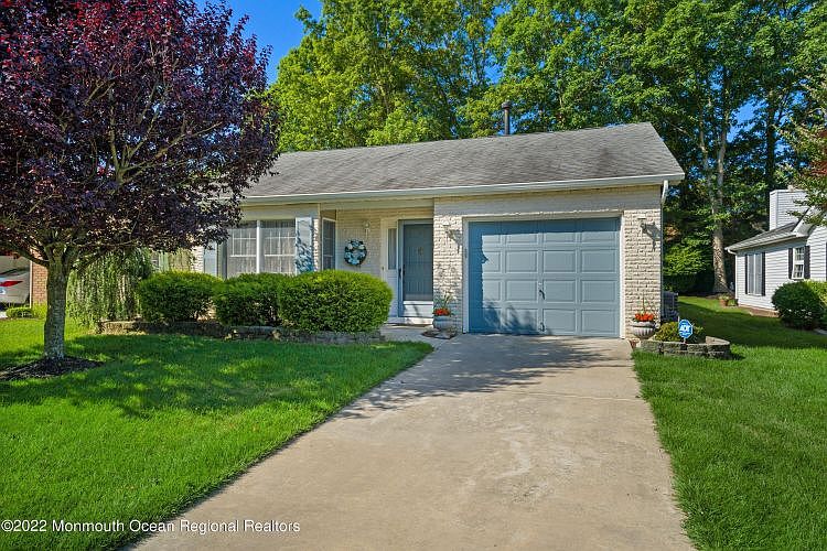 1st image of 1592 Heatherleaf Ln