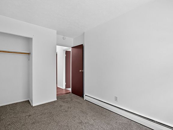 2nd image of 2724 Packard Dr