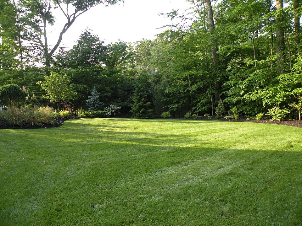 2nd image of 17 Coe Farm Rd