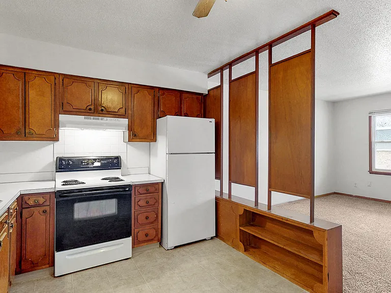 Plaza Manor — Photo 63