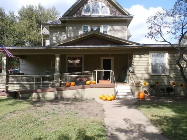 201 NE 6th St, Abilene, KS 67410