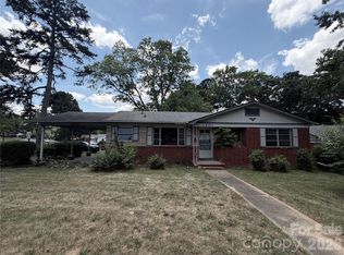 1201 Clanton Rd, Charlotte, NC 28217