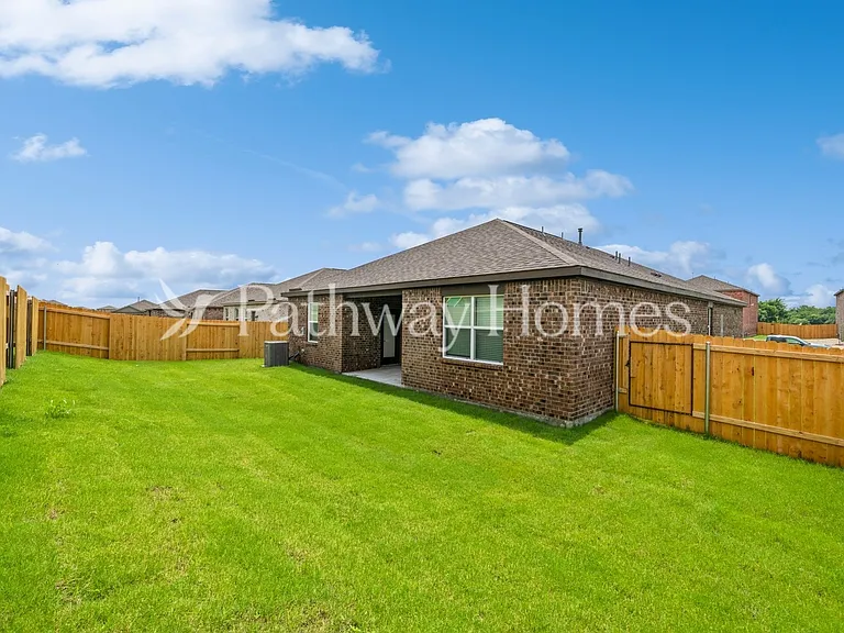 620 Brookside Dr — Photo 17
